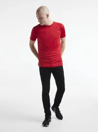 1909878-430000_Core Unify Training Tee M_Closeup6.jpg